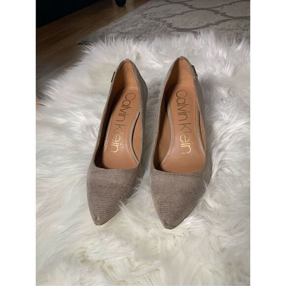 Calvin Kline pumps size  size 8.5 - Picture 1 of 6